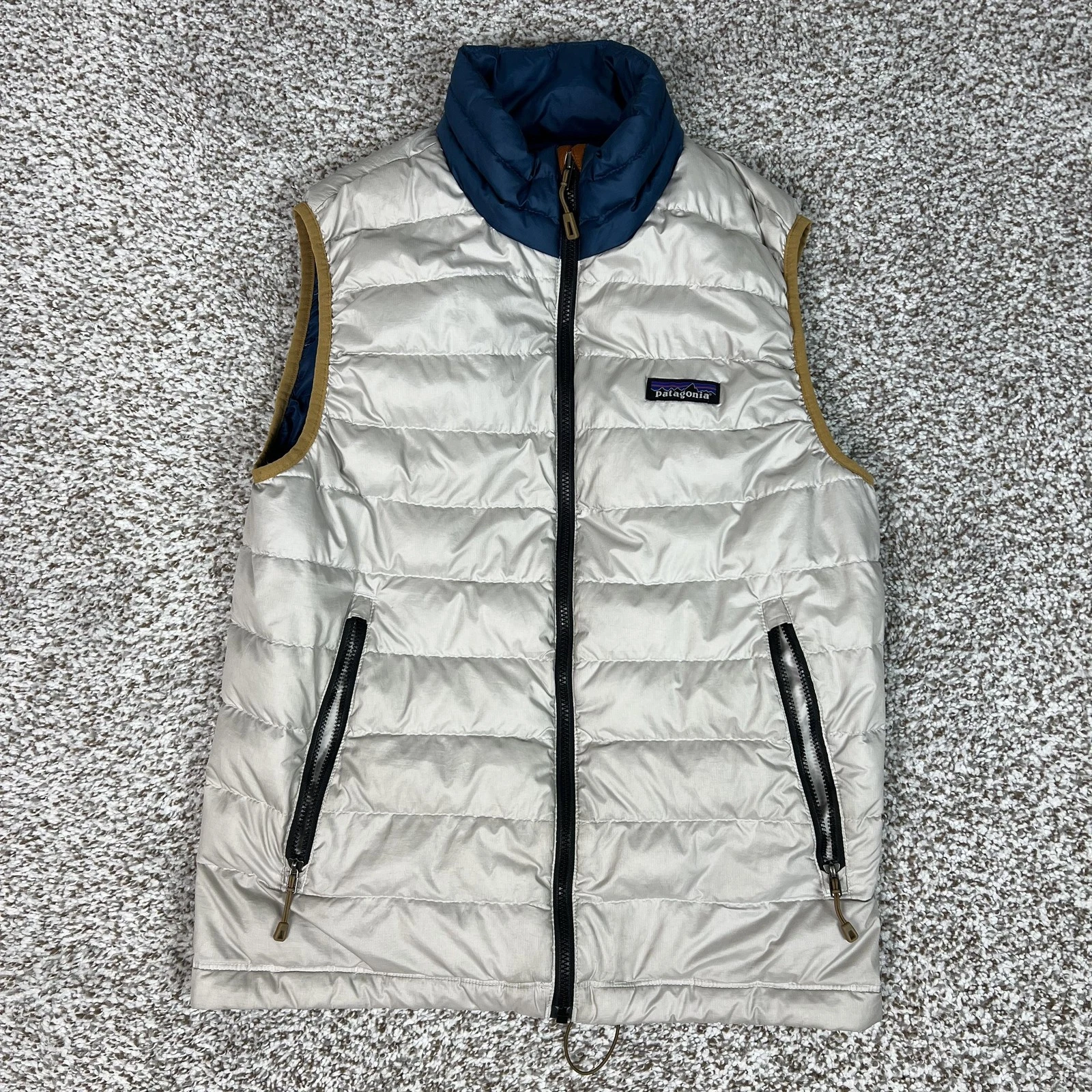 Patagonia Vest Mens XS Gray Blue Down Puffer Full Zip Lightweight Outdoor Hiking