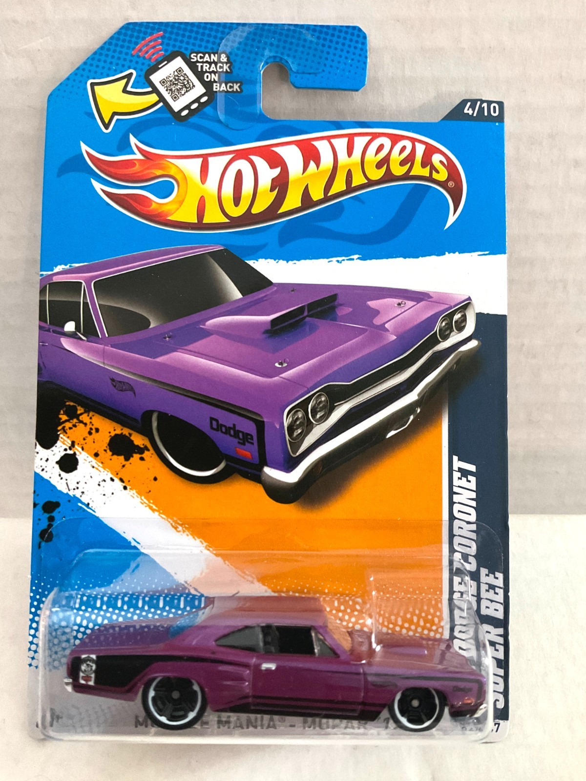 Hot Wheels '69 DODGE CORONET SUPER BEE - 2012 Hot Wheels Muscle Mania #84 Purple