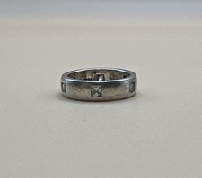 Elegant 925 Sterling Silver Clear Stone Solitaire Band Ring / Size 7