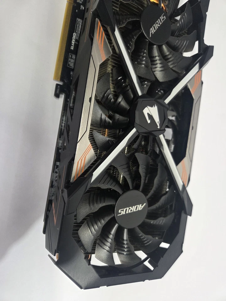 GIGABYTE Nvidia AORUS GTX 1080 Ti XTREME Edition GV-N108TAORUS-11GD 11GB GDDR5X - Image 4 of 4