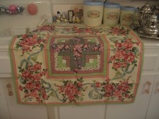 Beautiful Pink Rose Floral With Patchwork Center Tablecloth Cover