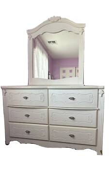 white wood bedroom dresser