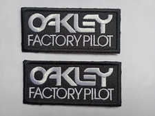 OAKLEY FACTORY PILOT SET 2 PATCHES PATCHES BMX MX MOTOCROSS MTB SURF BEACH NEW