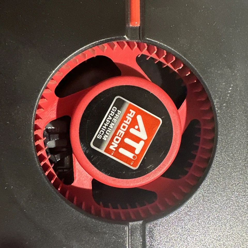 ATI Radeon HD 5770 1GB GDDR5 PCIe Graphics Video Card HDMI DP 7120184001G GCJ42 - Image 2 of 4