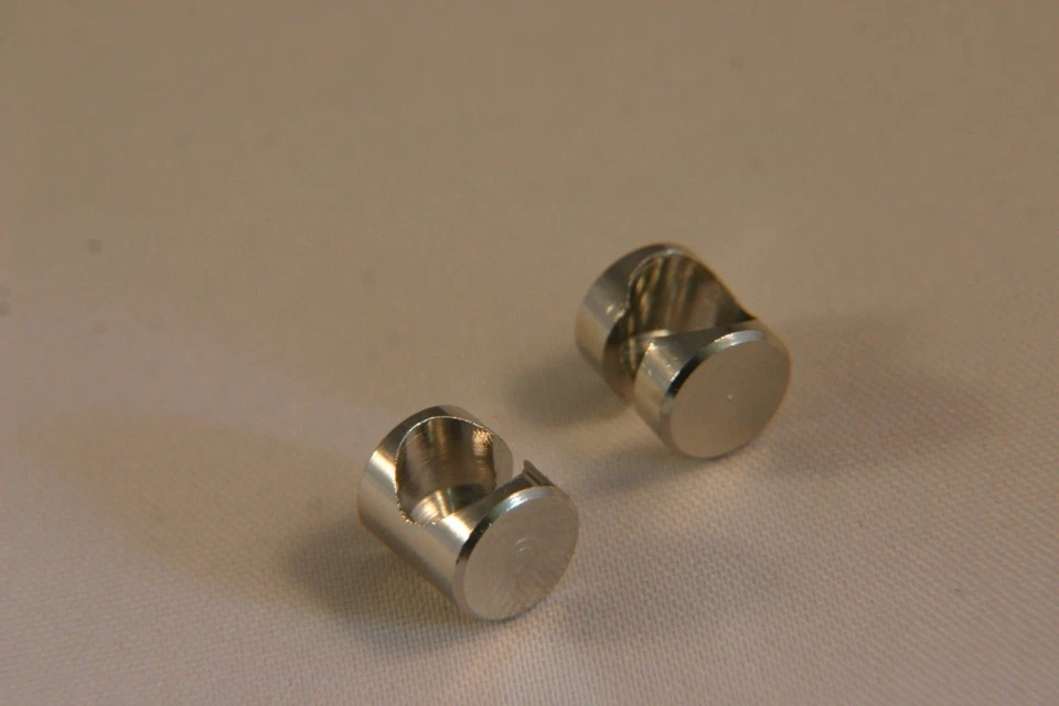 2 Stück Simson Nippelaufnahme geschlitzt Bowdenzug Schwalbe S51 SR50  Nippel 062 - Bild 1 von 1