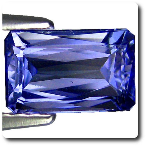 Tanzanite Bleue 0.80 Carats IF Qualité Exceptionnelle - Triangle 6.31mm Chauffée Tanzanie