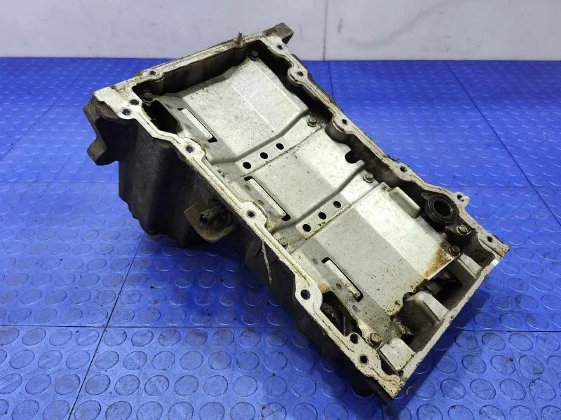 15-16 GMC Canyon 3,6 L 4x2 cárter de aceite de motor genuino OEM 12649901 Foto 3 de 4