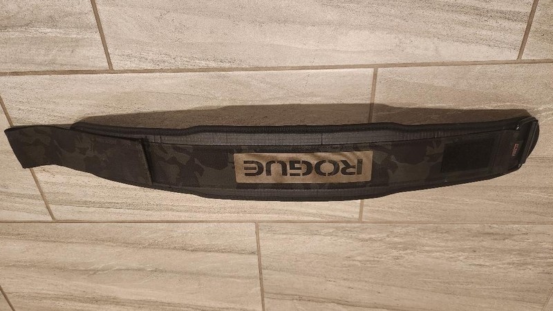 Rogue USA Nylon Weightlifting Belt (Medium)