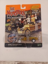 Johnny Lightning White Lightnig Munsters 1999 Halloween Edition Drag-u-la
