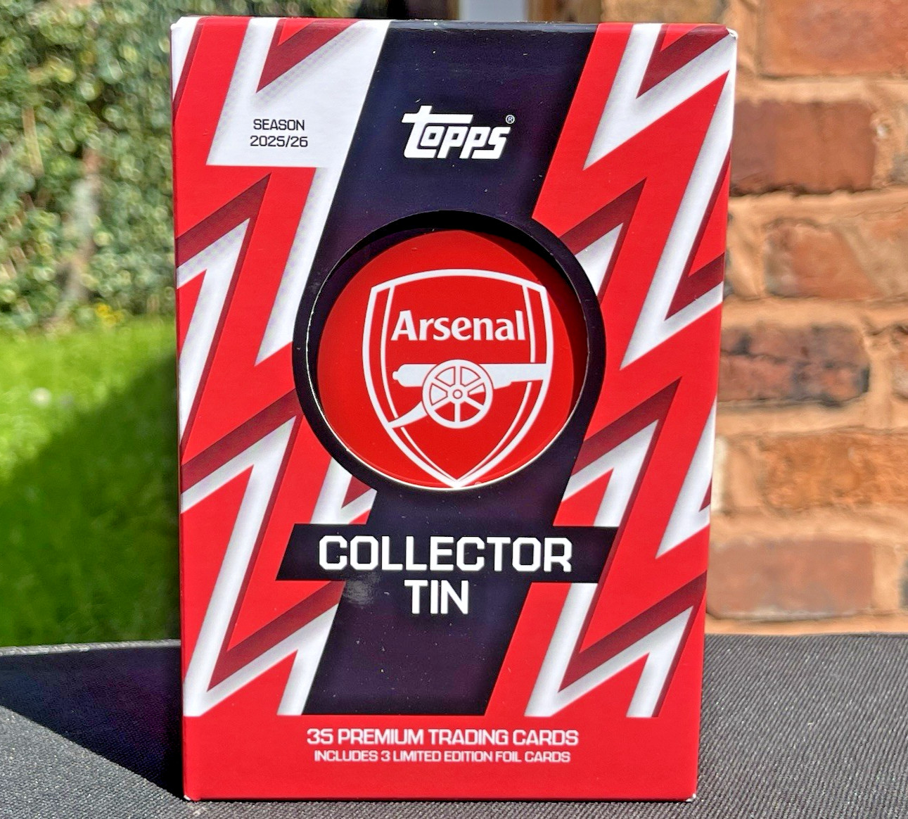 ARSENAL TOPPS CLUB COLLECTOR TIN FOOTBALL 25/26 PREMIUM TRADING CARDS CHAMPIONS