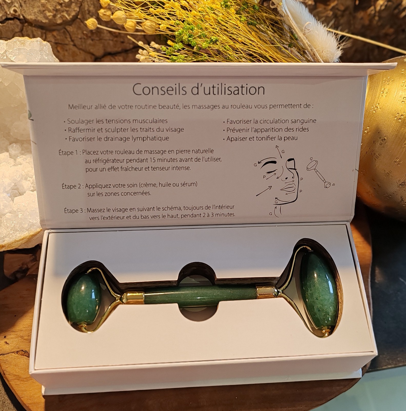 Rouleau de massage aventurine verte anti-teint terne coffret visage