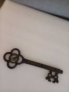 Vintage Brass KEY TO THE CITY ALLENTOWN PA. TRUCK CAPITAL OF THE WORLD MACK...