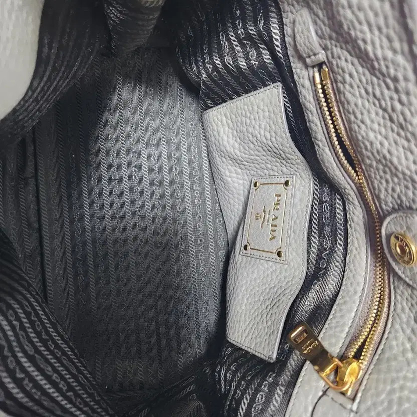 Prada Vitello Daino Top Handle Gold Shoulder Bag BN2534 thumbnail 8