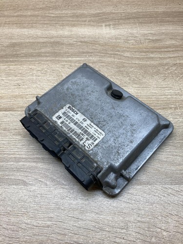 90589736 0281001670  Engine control unit/module ECU Fits for Opel Astra G