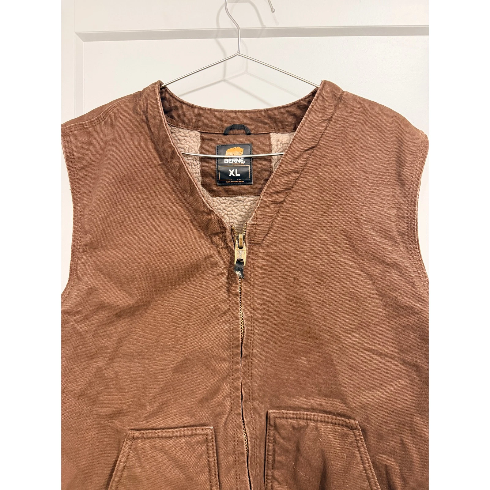 Berne Workwear Duck Canvas Sherpa-Lined Full-Zip Vest - product detail image 3