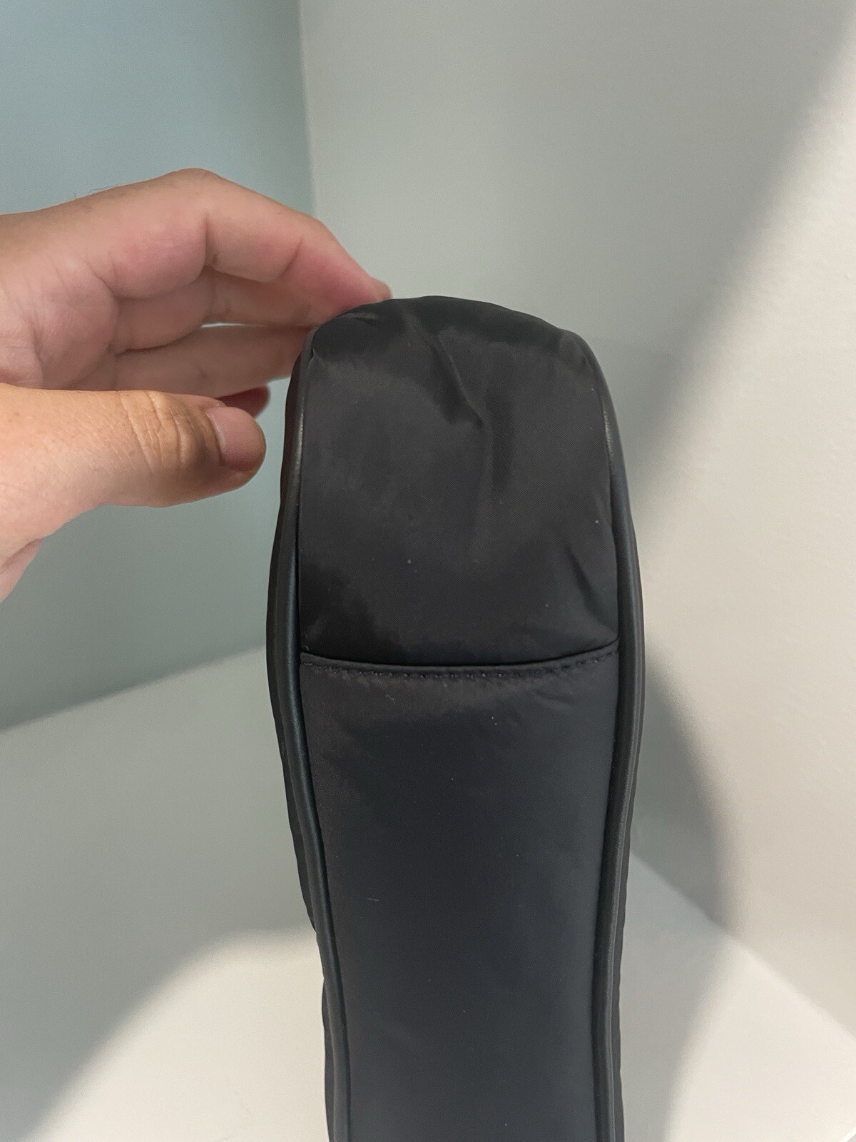 Saint Laurent Borsa a tracolla tracolla YSL NUOVA Le 5 À 7 in nylon nero