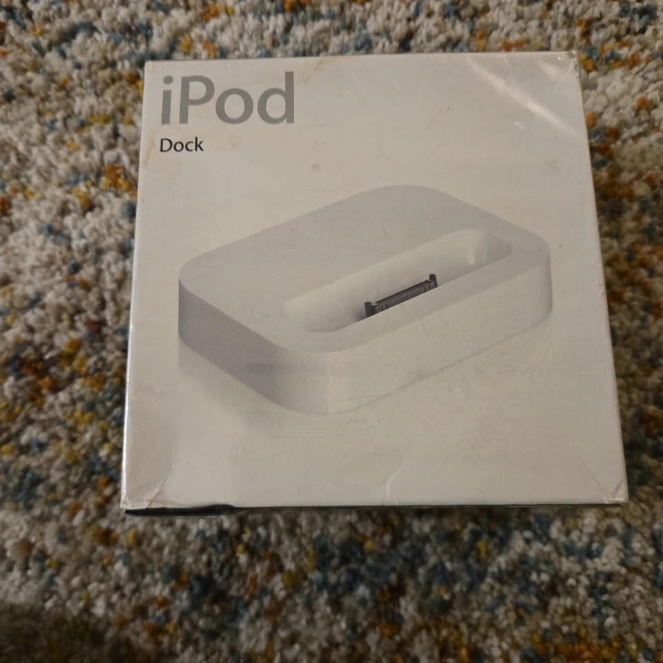 Apple Dock 603-4089 2003 vintage para iPod 4ta generación - blanco (M9602G/A) Foto 2 de 4