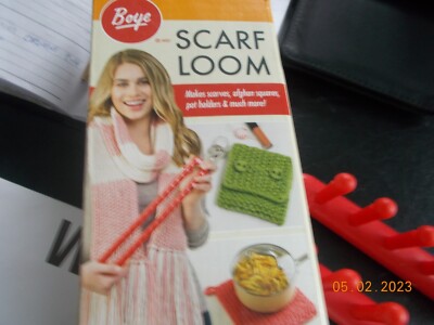 NIOB Boye Scarf 15'' Loom with Hook and Needle, Instructions