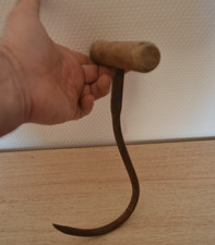 Ancien crochet tire botte de paille, foin (Gravé USA)