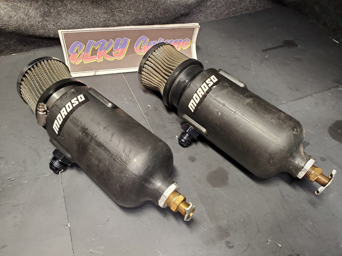 Moroso Breather Tank - Dry Sump Rear End Bar Mount Style Moroso Breather Tank - Dry Sump Rear End Bar Mount Style