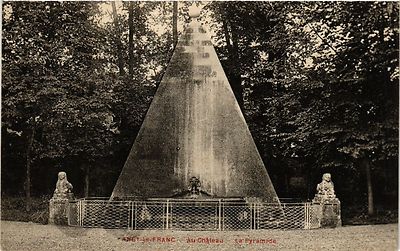 Old postcard AK ANCY-le-FRANC - Au Chateau - La Pyramide (358130)