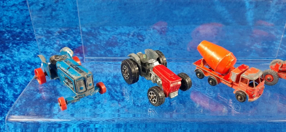 *M2 LOTTO MATCHBOX LESNEY CORGI TOYS TRATTORI MOVIMENTO TERRA MEZZI DA LAVORO - Immagine 3 di 4