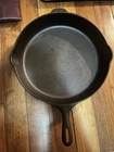 Wagner Ware vintage unmarked 14” Cast Iron Skillet #12 "B" With Helper Hand