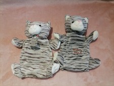 doudou marionnette chat gris tigré  (LOT DE 2)  Histoire d'ours Etat neuf