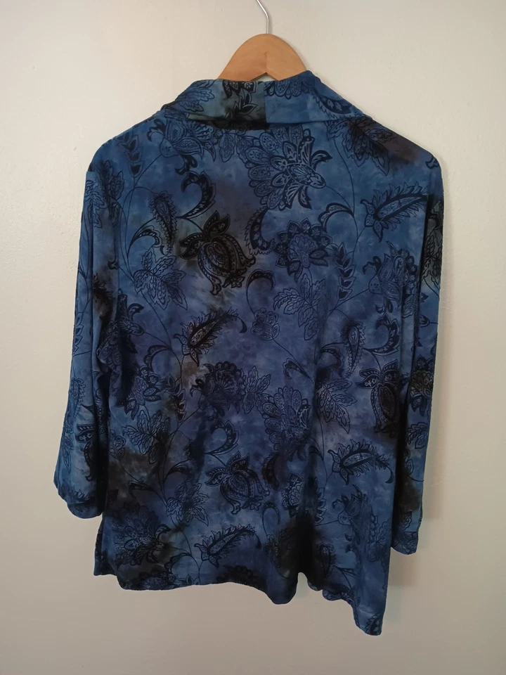 Serenade New York Blouse, 2X, Flocked Floral, Half Tank Attached, Waterfall... - Image 3 of 4