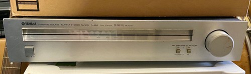 Vintage Yamaha Natural Sound T-460 AM/FM Tuner 1980's