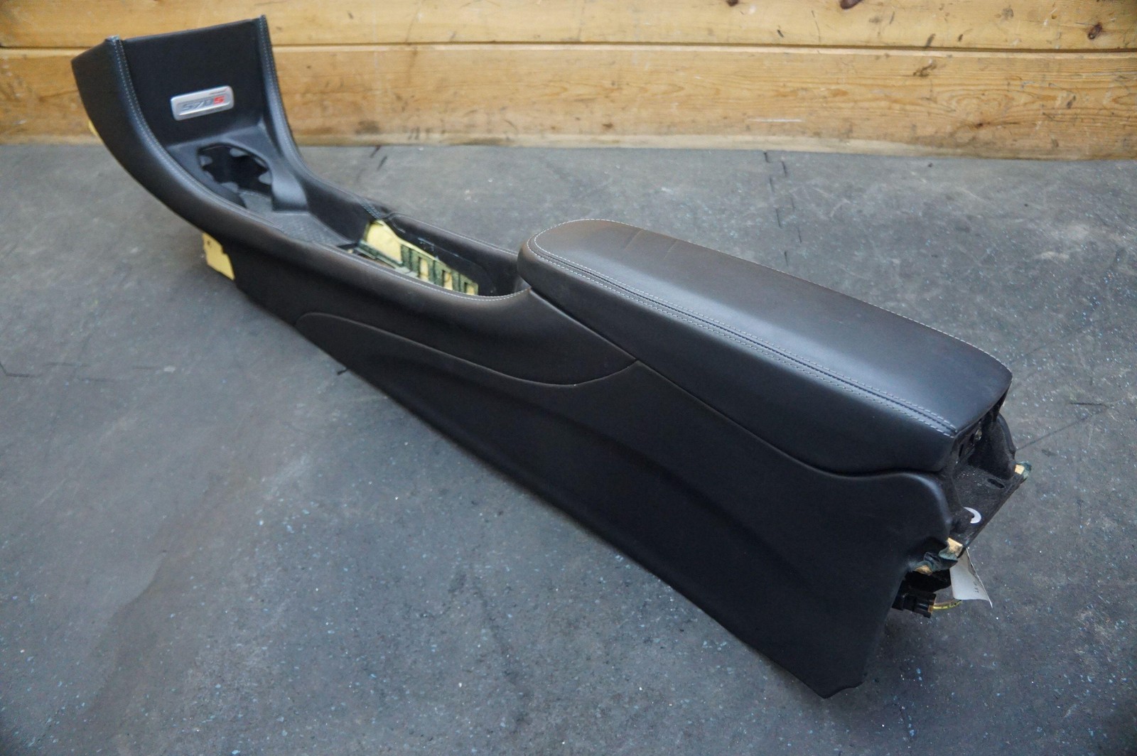 Center Console Armrest Assembly Black 13N2859CP OEM Mclaren 570s 2017 *Note*