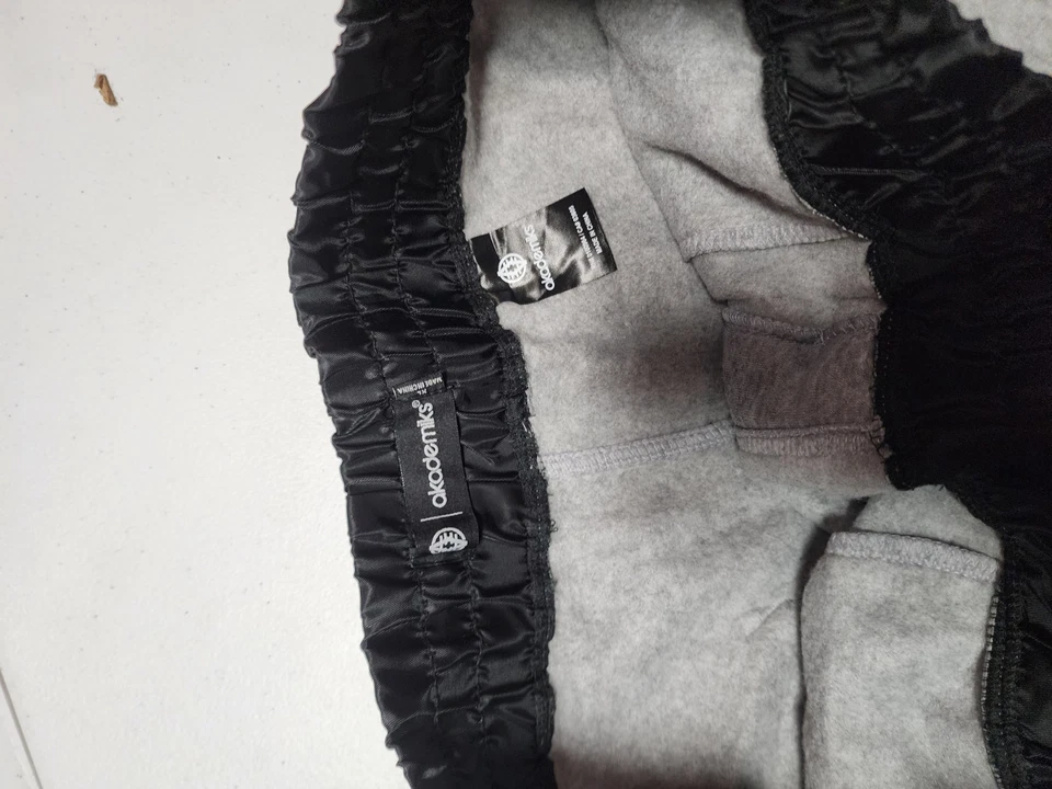 AKADEMIKS Gris Negro Hombre’s Polar Sudadera Pantalones Cortos XL Xlarge Baloncesto Foto 4 de 4