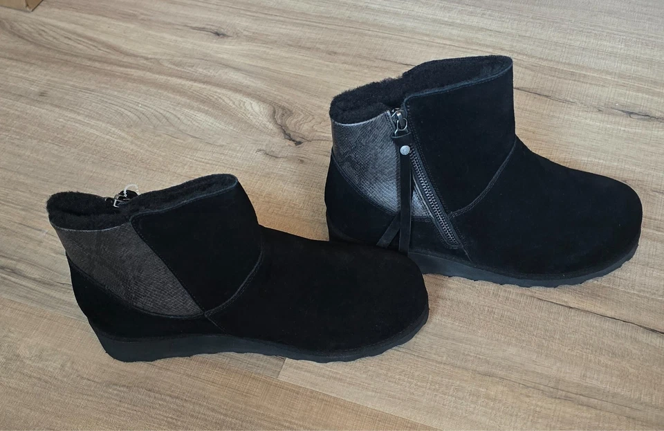 Botas BEARPAW NUEVAS EN CAJA Stacey Gamuza Piel de Oveja Plantilla NeverWet™ Technology 9 Negras Foto 2 de 3