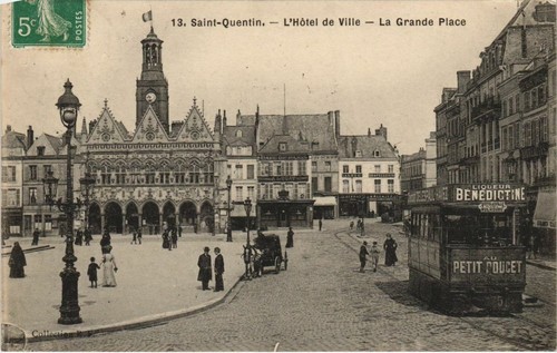 Carte Postale Ancienne – Saint-Quentin-la-Poterie (30) – Place De La République – Années 1900