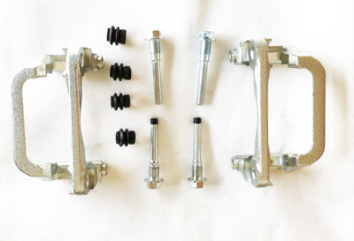 FOR NISSAN XTRAIL X-TRAIL T30 T31 REAR BRAKE CALIPER CARRIER BRACKET HANGERS x 2