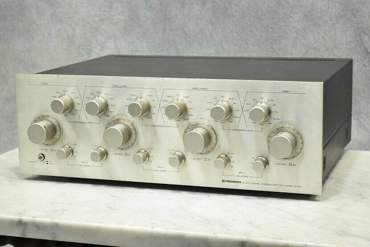 Pioneer D-23 Channel Divider Electronic Crossover Network 4 Pioneer D-23 Channel Divider Electronic Crossover Network 4