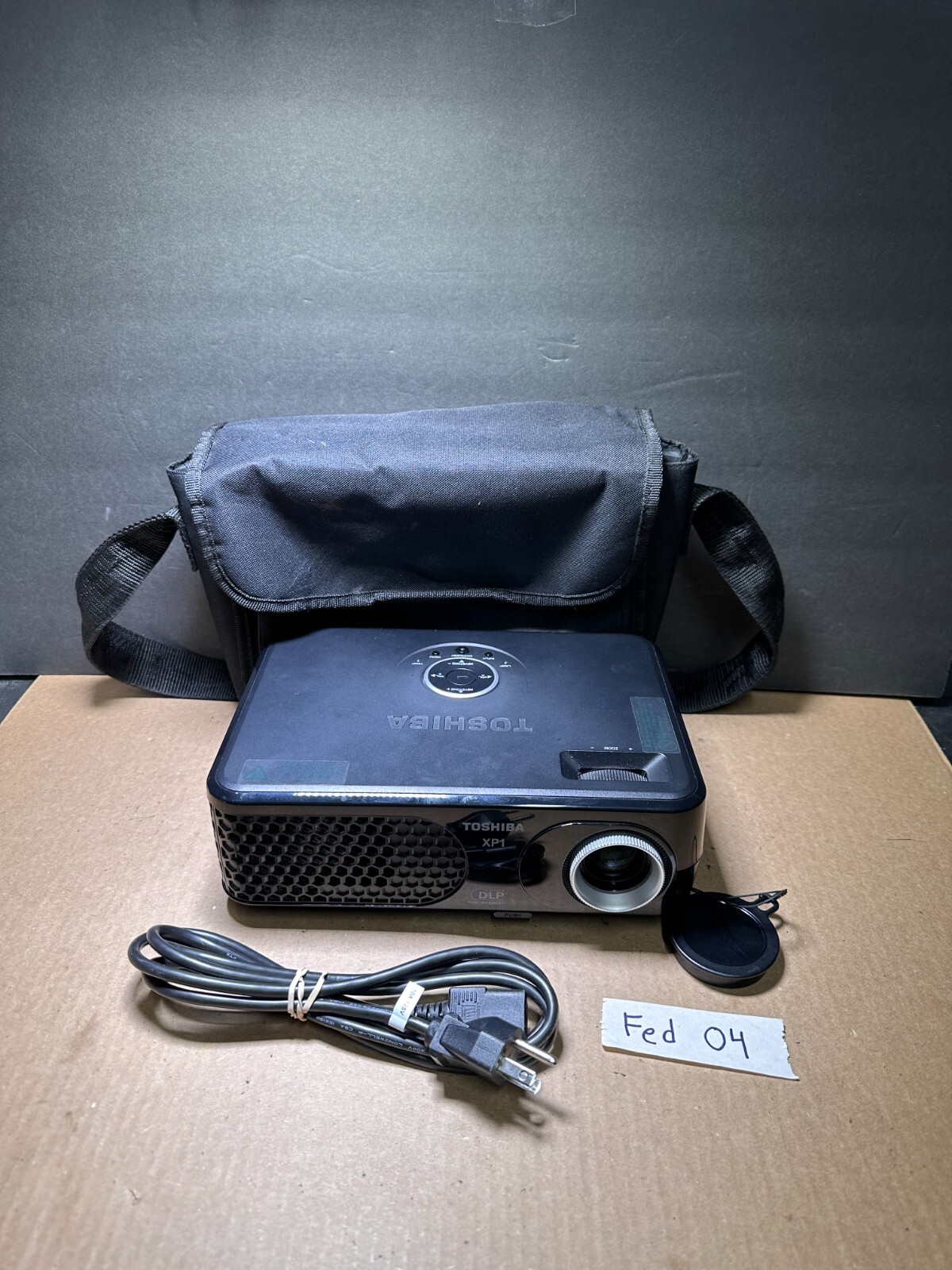 Toshiba Data Projector TDP-XP1 Works Ships Fast!!!