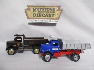 PenJoy / Winross 2 Single Axle Dump Truck as pictured 1/64