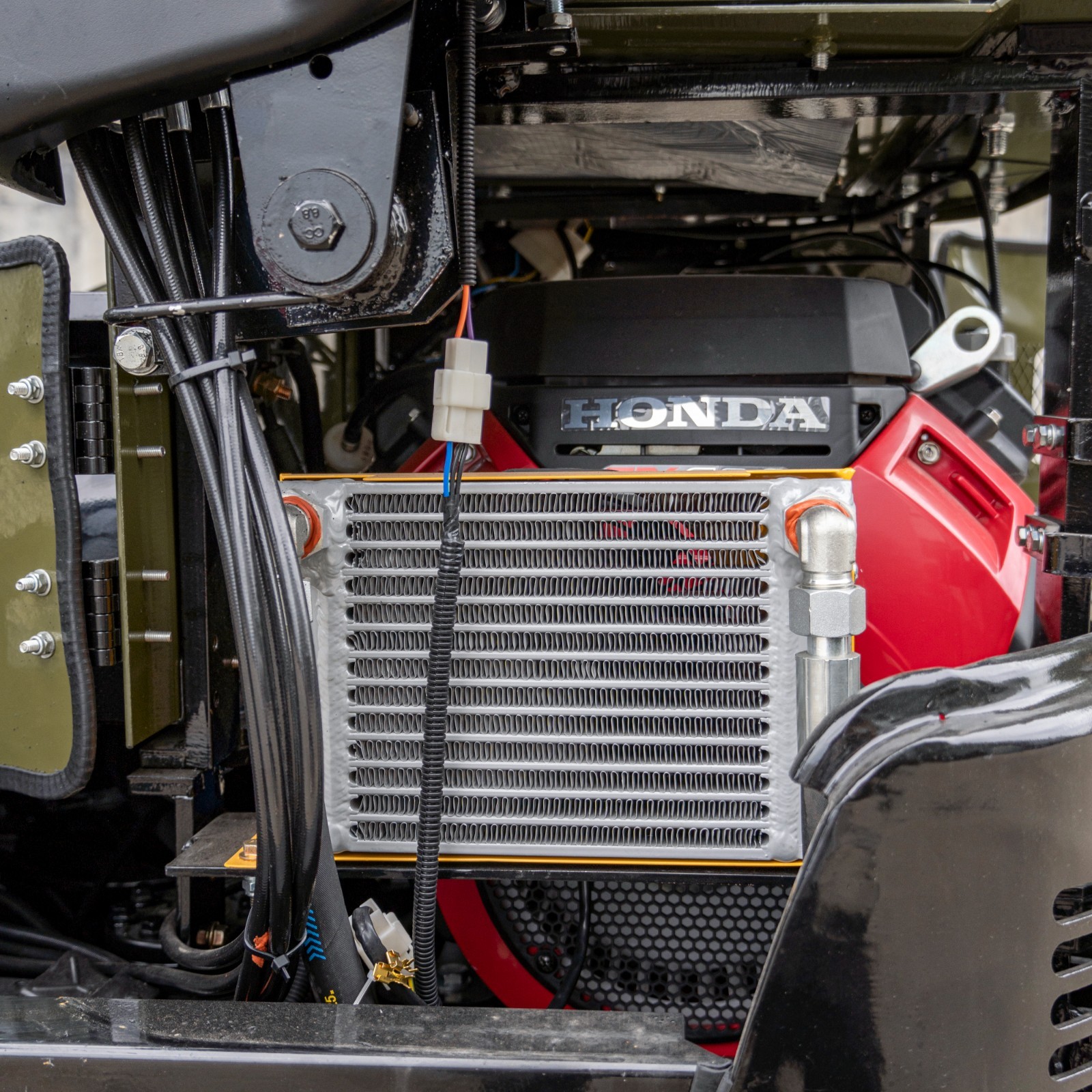 FREE SHIP Mini Excavator 1.3 Ton 22.1hp Mini Digger Crawler Gas HONDA EPA Engine