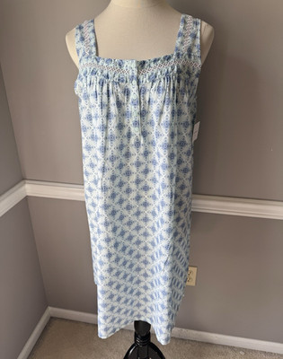 Croft & Barrow Intimates Women s L Blue White Floral Knit Neck Gown