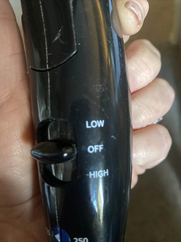 SECADOR PROFESIONAL HOT TOOLS IONIC. Foto 4 de 4