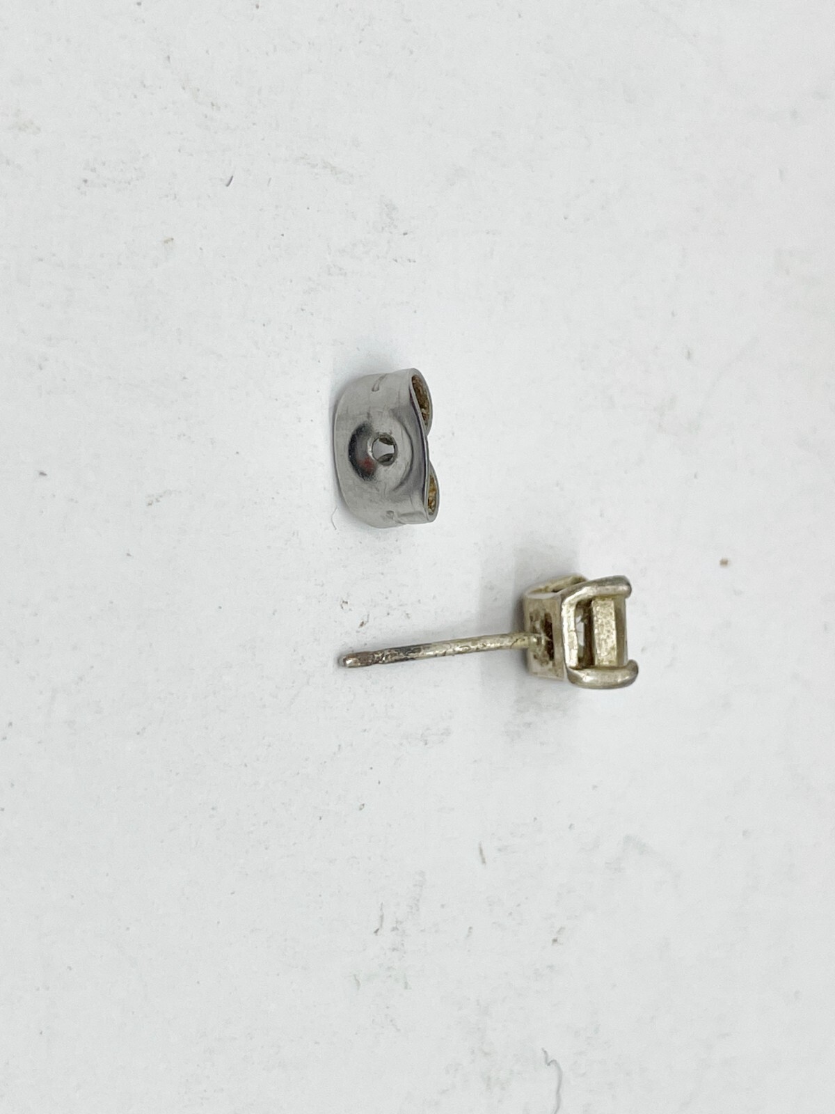 VINTAGE SOLID STERLING SILVER SMALL SQUARE SOLITA… - image 3