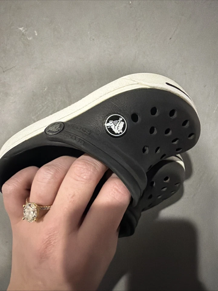 Crocs niño pequeño talla C8 Foto 3 de 3