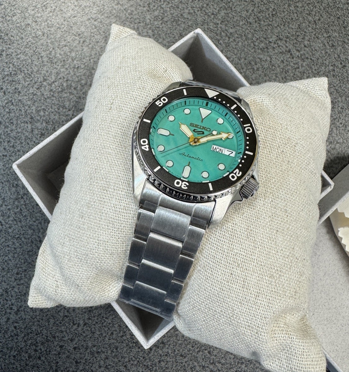 Seiko 5 Five Sports SRPK33 Automatic Mid Size Watch Green Dial