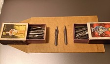 2 scatole di 40 pennini totali  ( Blanzy - Blanckertz- Perry e .co London )