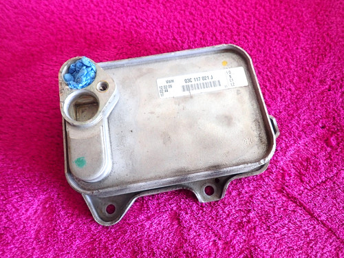 🔹VW Tiguan 5N Ölkühler 👍TOP ANGEBOT⭐⭐⭐⭐⭐ 03C117021J