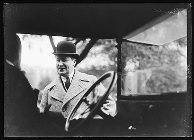 Photo:Burns 2