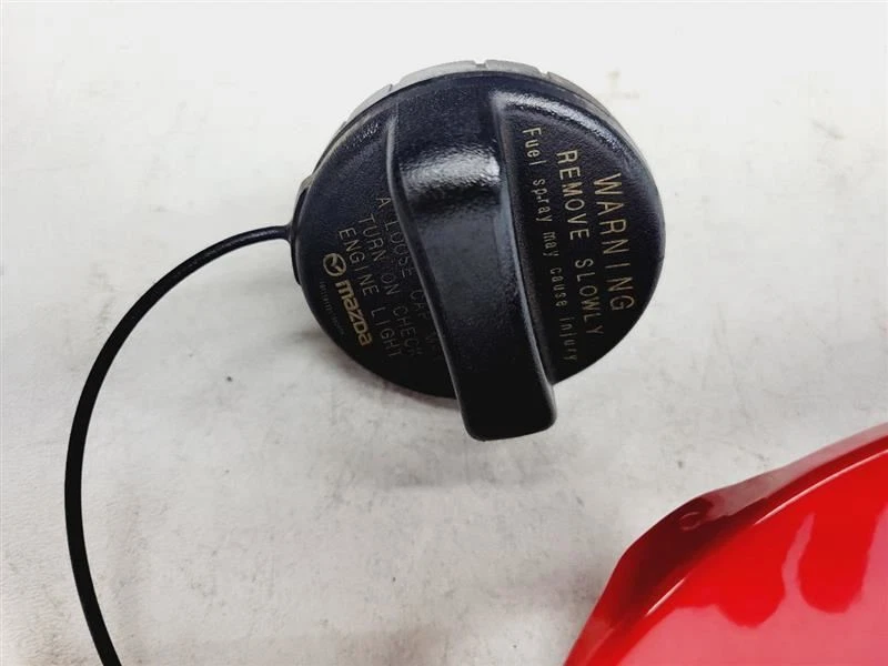 Mazda 2011 2012 2013 2014 2 puerta de llenado de combustible de gasolina puerta de combustible Foto 3 de 4