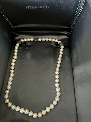 Tiffany and Co pearl necklace 18k white 