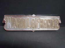 Targa nome emblema camion dei pompieri Ward LaFrance con perni di montaggio sul retro, 8" x 21/2"